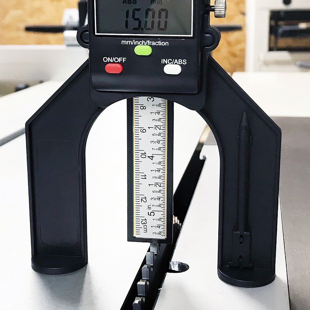IGM Fachmann Digital Depth Gauge
