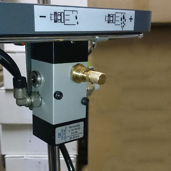 IGM 0165 Glue Feeder