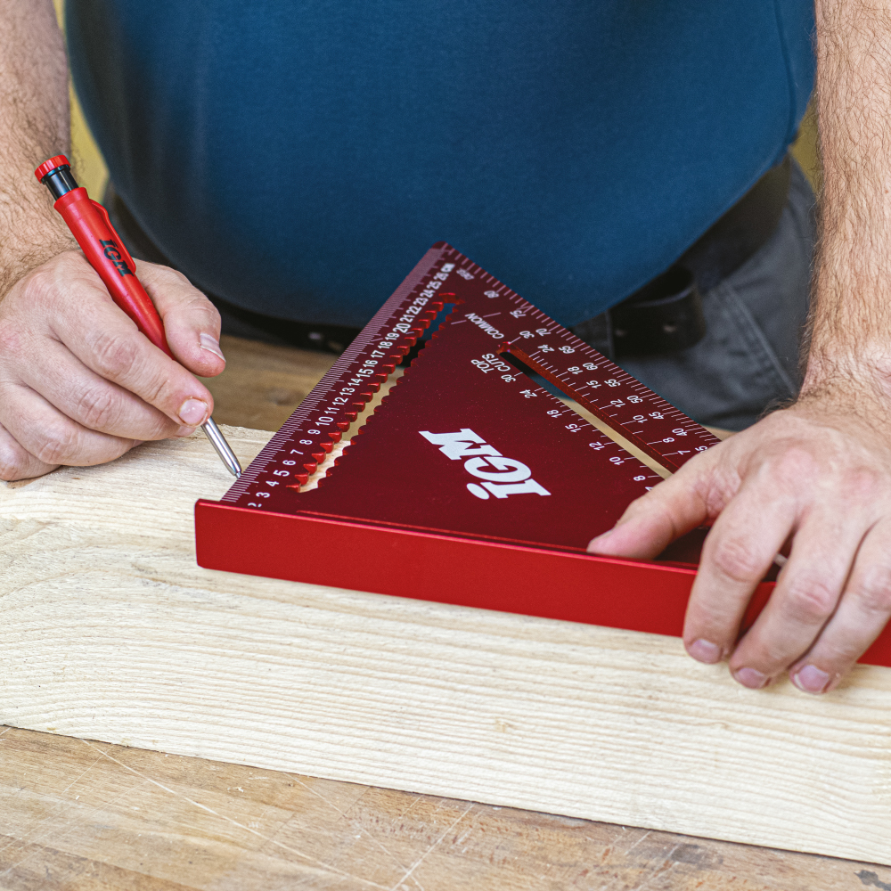 IGM Carpenter Square – 300 mm