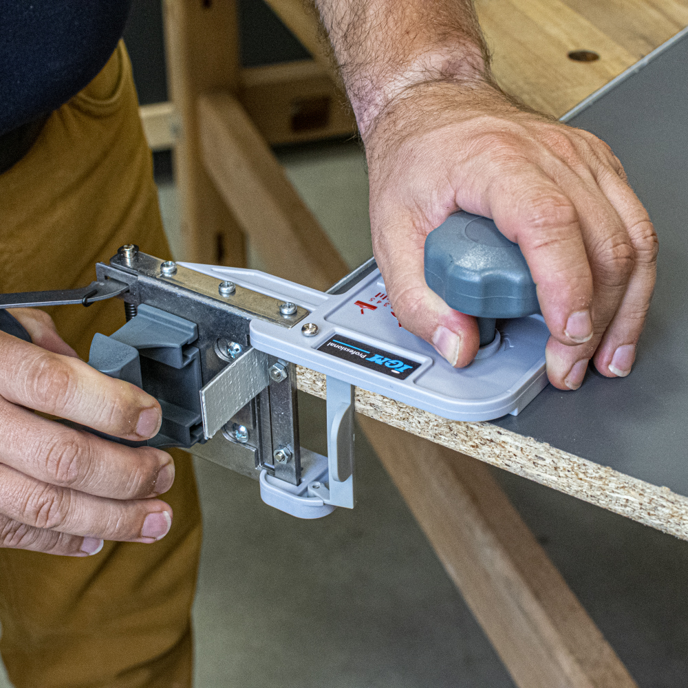 IGM End Trimmer for Shaped and Straight Panels